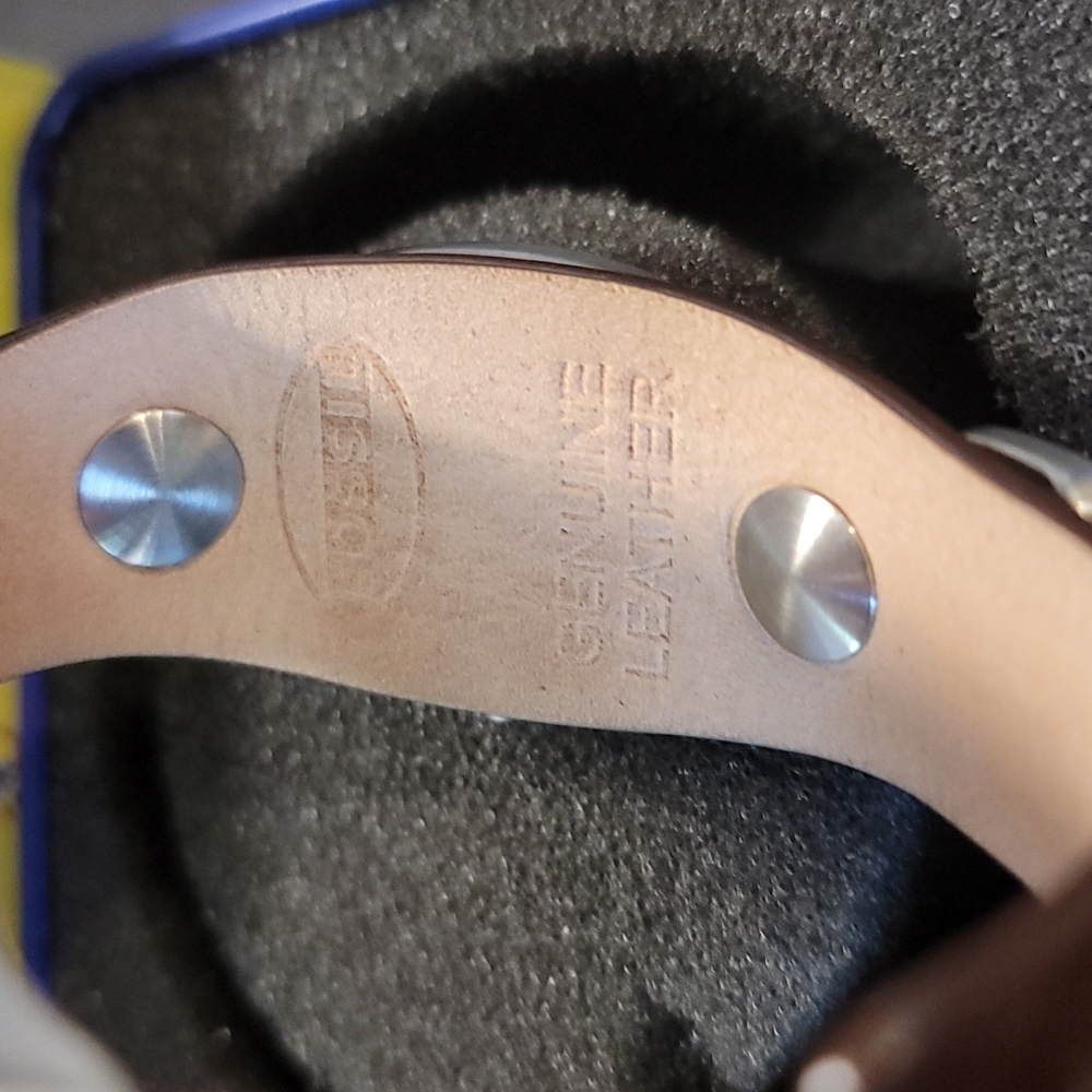 FOSSIL watch - Picture 4 of 4